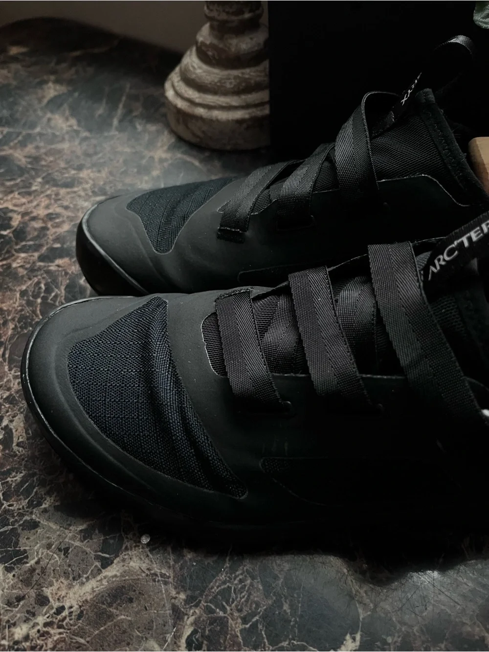 Arc'Teryx Arakys Approach  Athletic/Lifestyle Shoes  Size 10 Men/11.5 Women